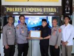 Ungkap Kasus Menonjol, Kapolres Lampung Utara Terima Penghargaan Dari Ketua DPRD Lampung Utara