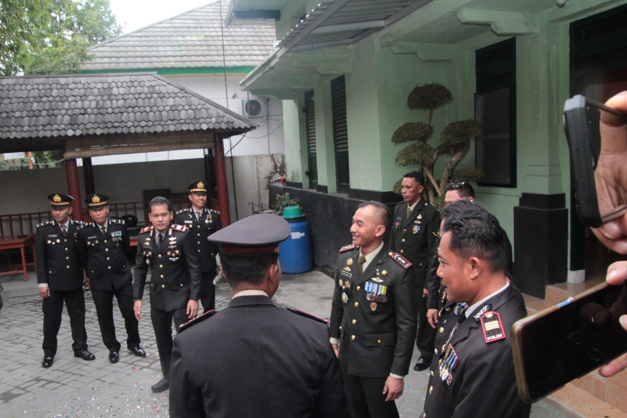 Dandim Lamongan Dapat Surprise dari Kapolres