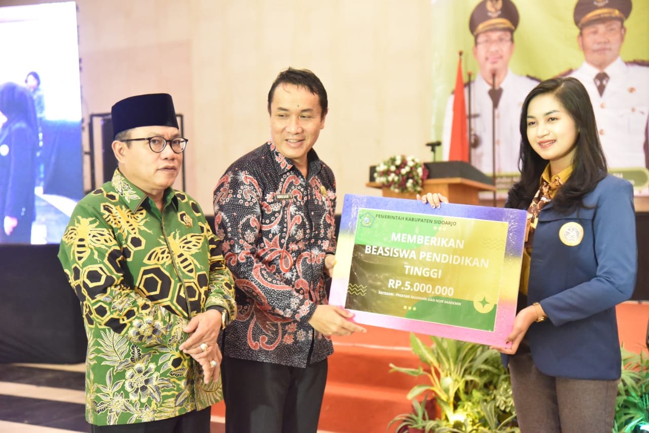 Pemkab Sidoarjo Launching 10 Ribu Beasiswa Pendidikan Tinggi