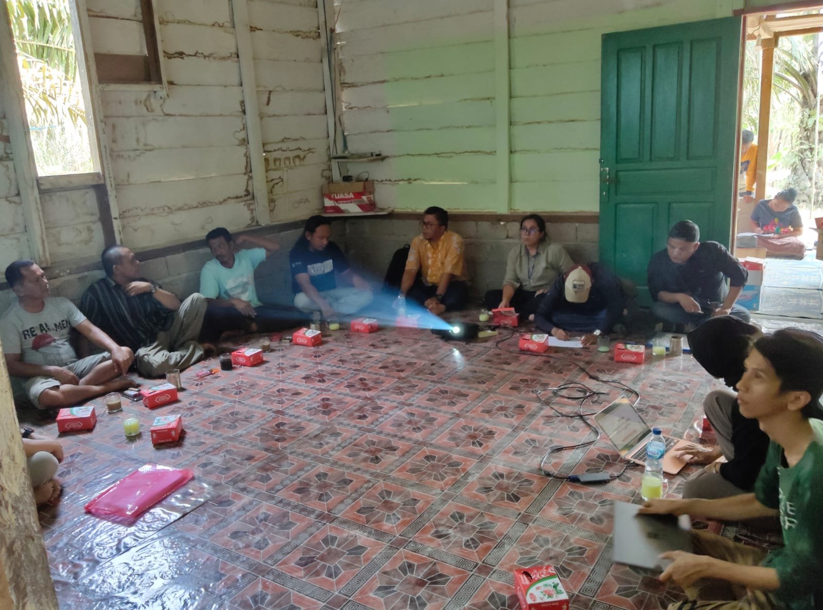 WALHI Dampingi Perkumpulan Petani Pemayungan Mandiri ( P3M ) Mediasi Terkait Konflik Dengan PT LAJ