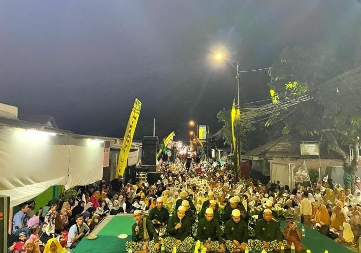 Wabup Subandi Hadiri Sholawat Desa Kwangsan, Sedati