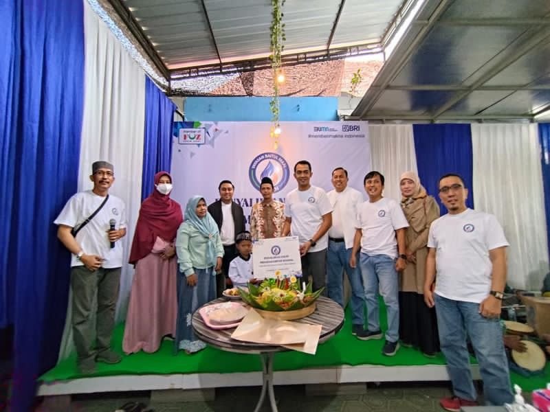 Guna Meringankan Beban Masyarakat, BRI Lumajang Gelar Khitanan Massal