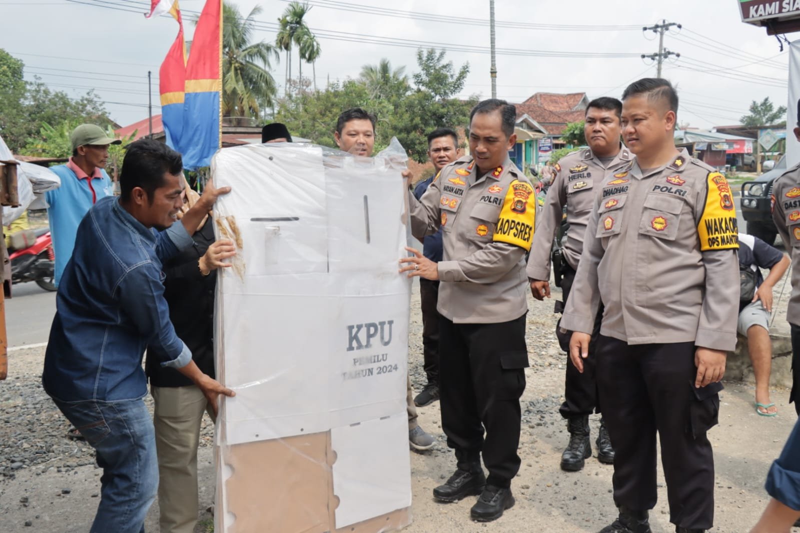 Optimalkan Pengamanan Pemilu 2024, Kapolres Tebo Laksanakan Pengecekan Gudang Logistik di Kabupaten Tebo