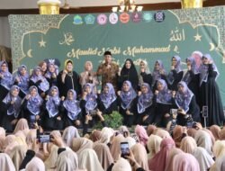Muslimah Sidoarjo Bersholawat, Gus Muhdlor Ajak Masyarakat Hidupkan Sunnah-Sunnah Nabi