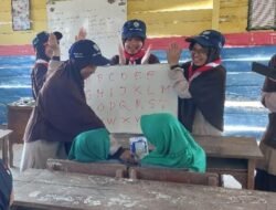 Siswa SMPIT Insan Kamil Lakukan Bakti Karya di Dusun Kalialo Kupang Jabon