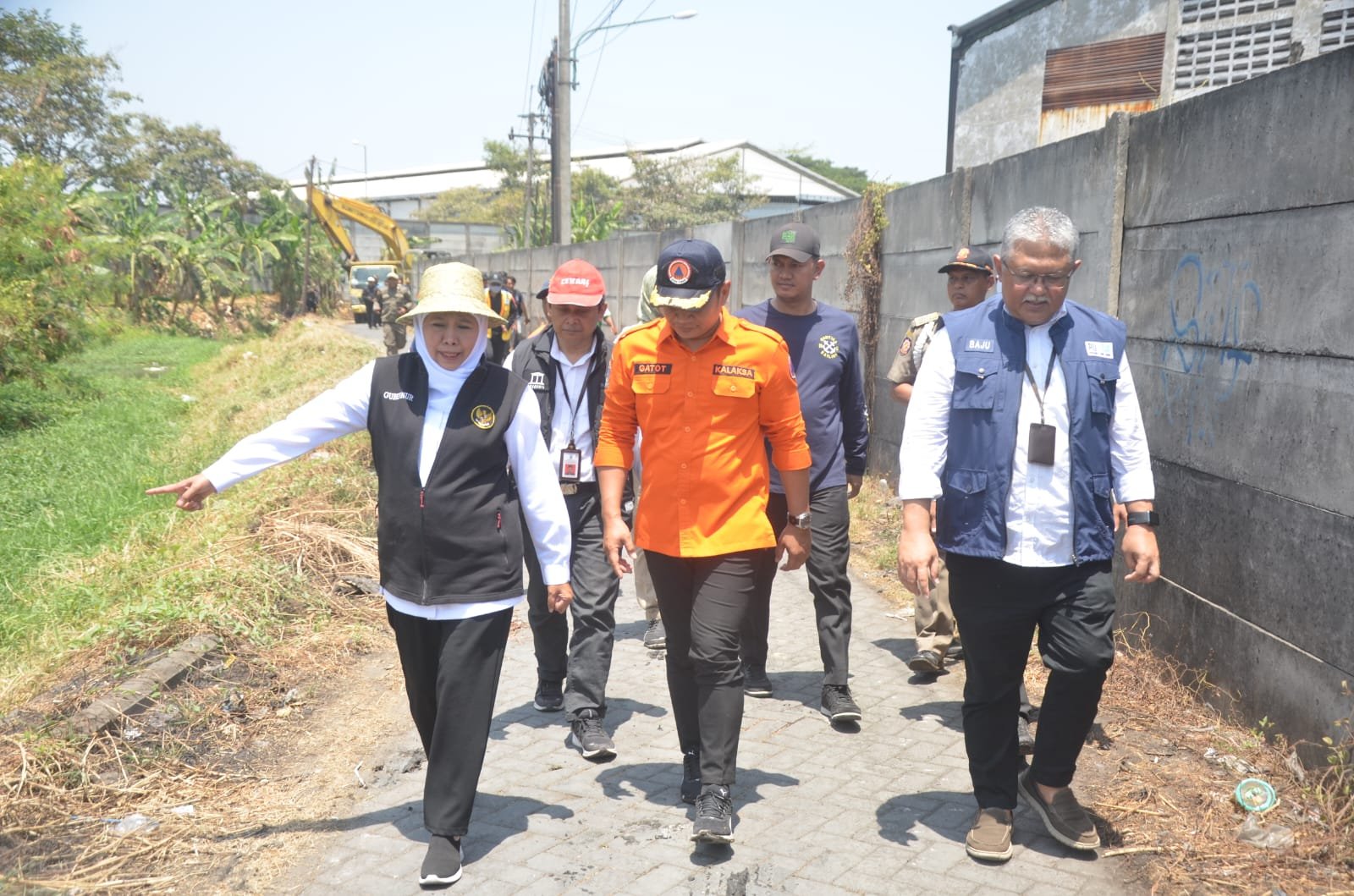 Sungai Jomblong Desa Gemurung Sidoarjo Dibersihkan dan Dikeruk