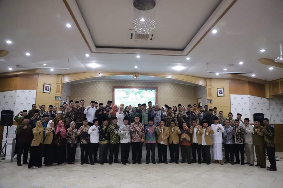 Bupati Anwar Sadat Hadiri Pelantikan dan Pengukuhan ICMI Tanjabbar Periode 2023-2028