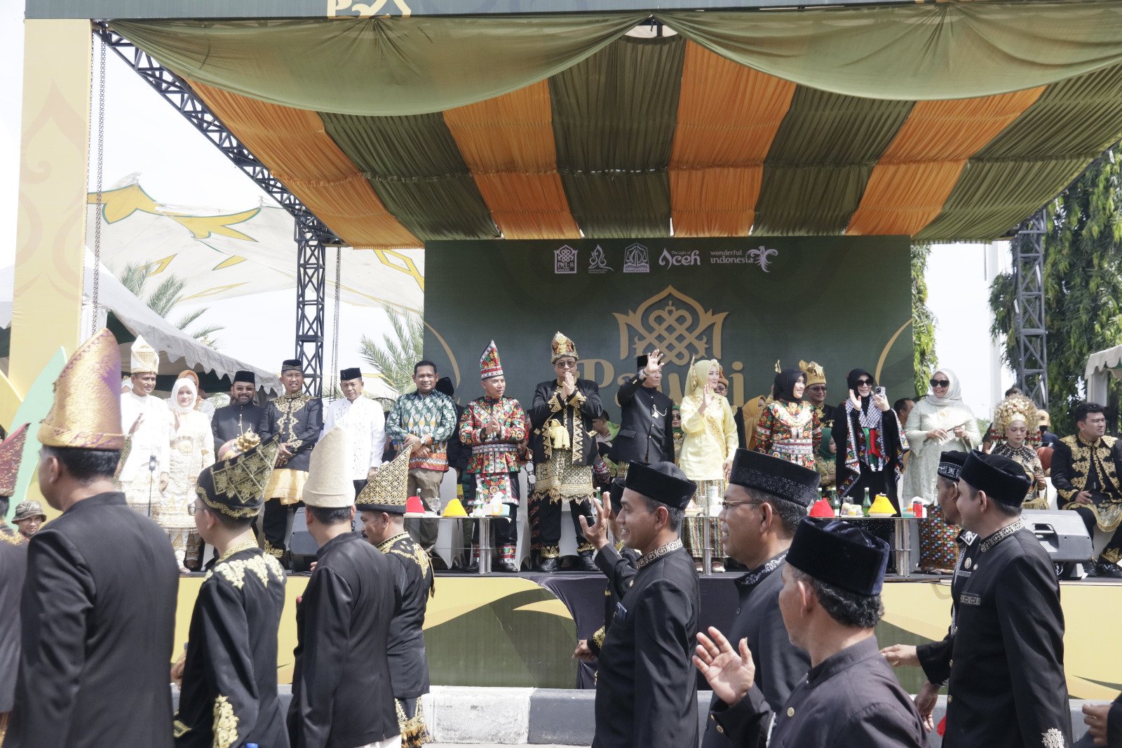 Pawai Budaya Aceh Timur Pukau Ribuan Warga