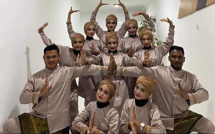 Kontingen Aceh Timur Bawa Tari Pula Lada Di Taman Budaya.