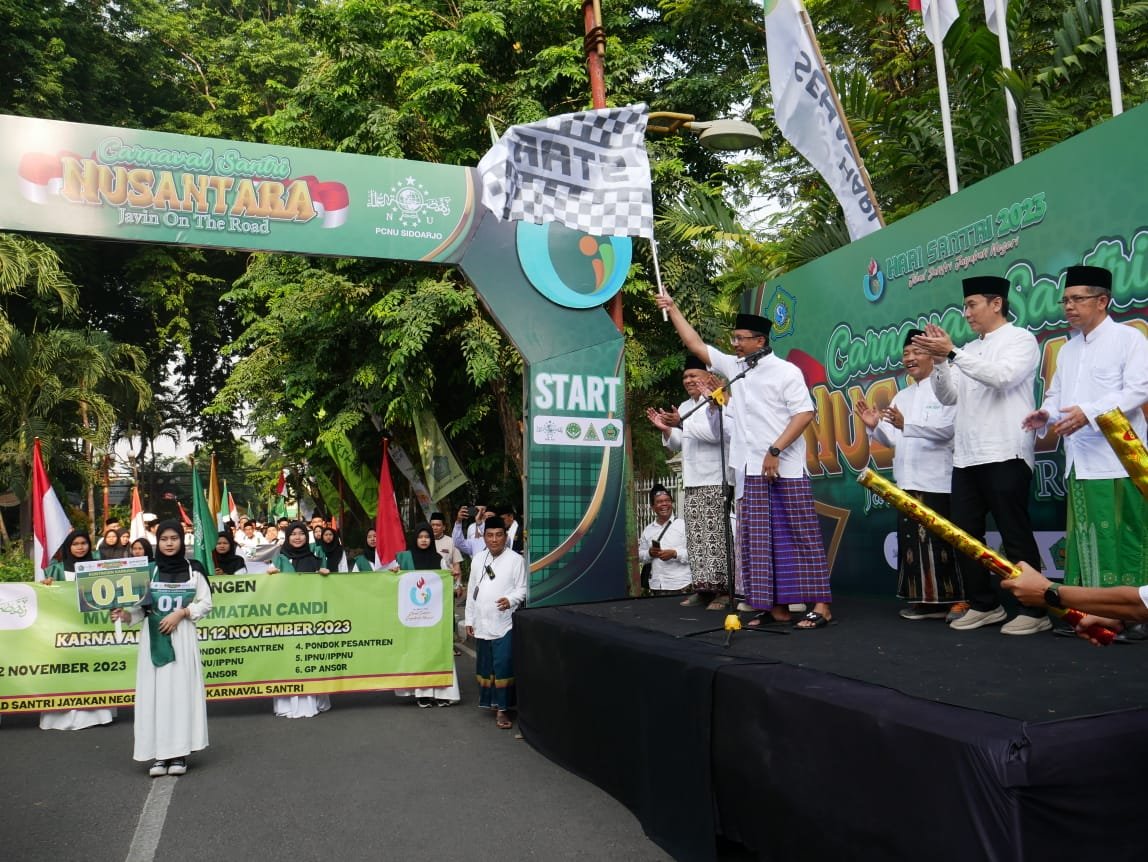 Bupati Gus Muhdlor Ajak Santri Jihad Melawan Kebodohan
