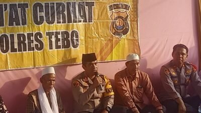 KapolresTebo Melaksanakan Jum,at Curhat di Ponpes Bustanul Imshaf Al Islami