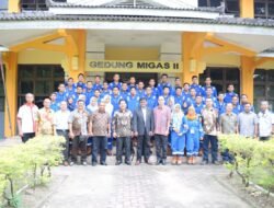 Pekerja Medco E&P Malaka Berikan Paket Santunan Bagi 295 Anak Yatim
