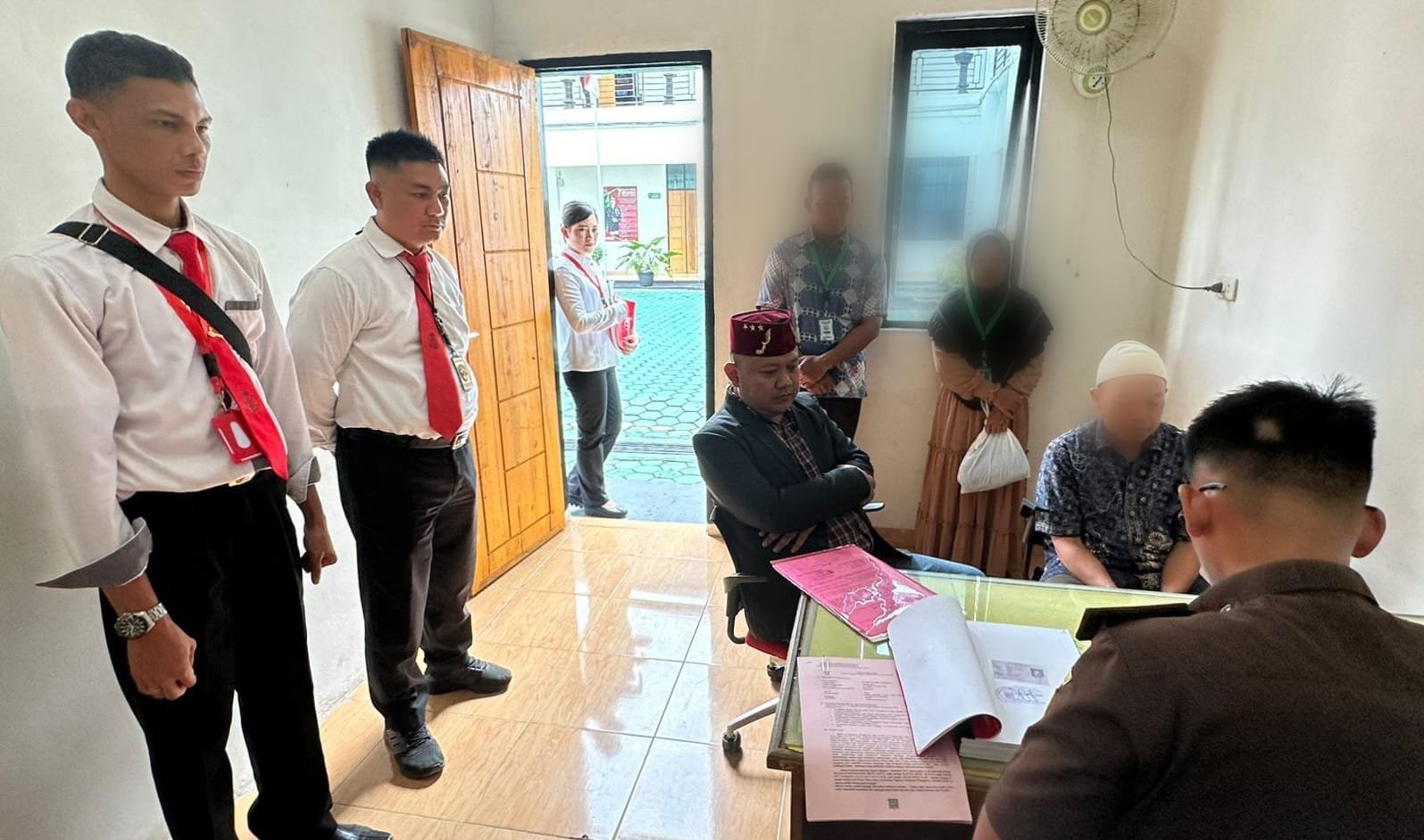 Satreskrim Polres Tanggamus Limpahkan Tersangka Cabul ke Kejaksaan