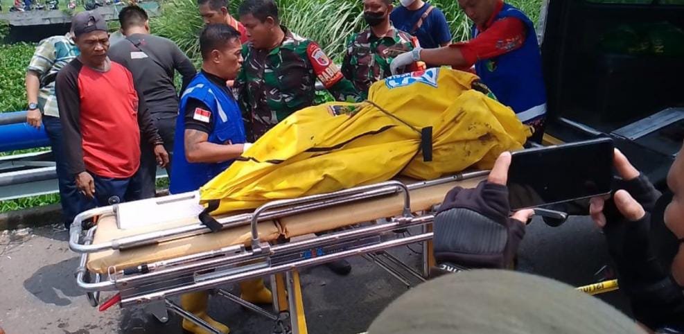 Gegerkan Warga Sidokerto, Mayat Terapung di Sungai Jombong