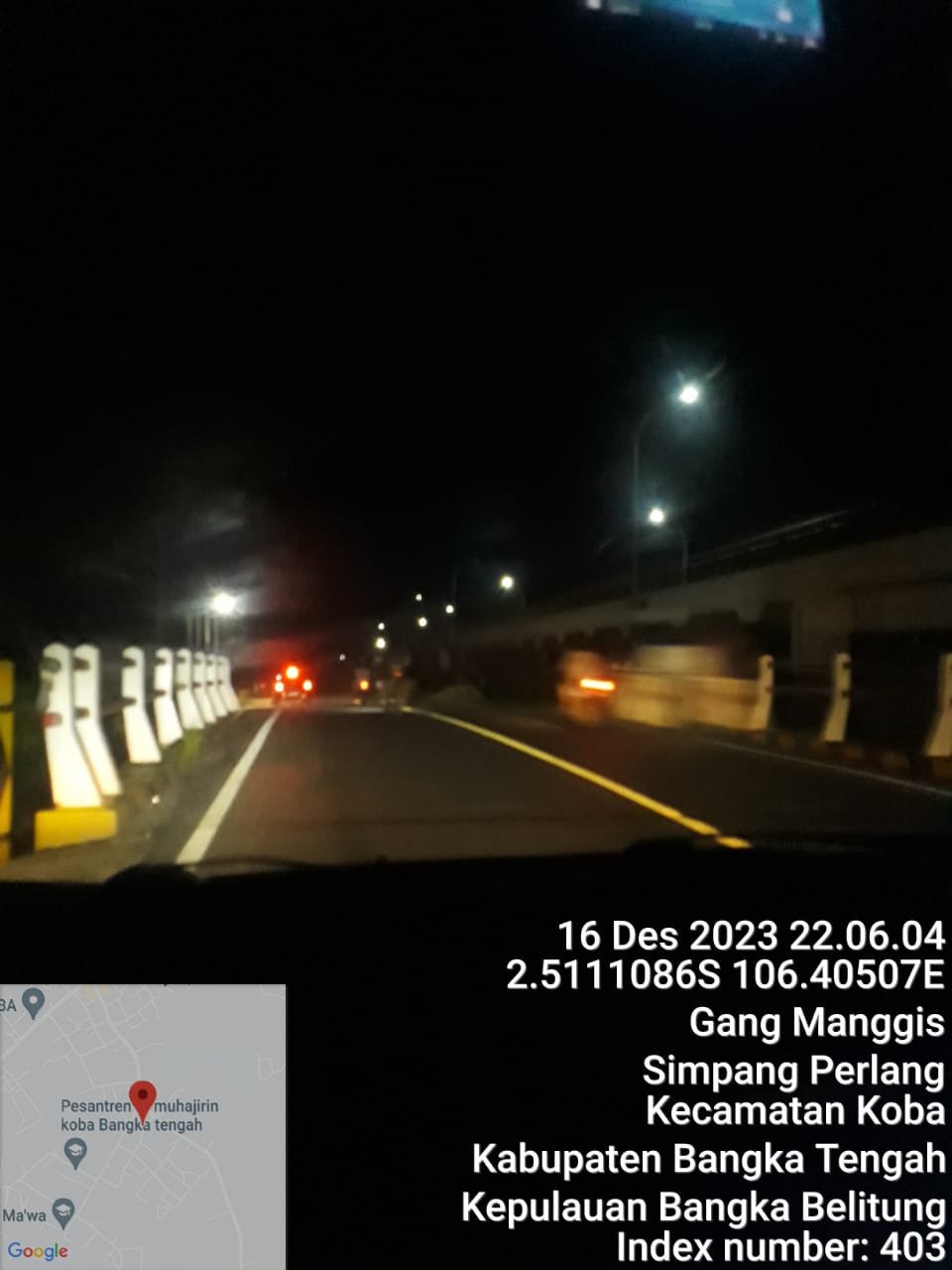 Aktivitas tambang timah di malam hari di bawah jembatan Nibung Koba tanpa ada tindakan tegas dari aph
