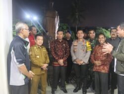 Kapolda Jambi Bersama Gubernur Jambi Tinjau Lansung Pelaksanaan Misa Natal Di Beberapa Gereja Di Wilayah Provinsi Jambi
