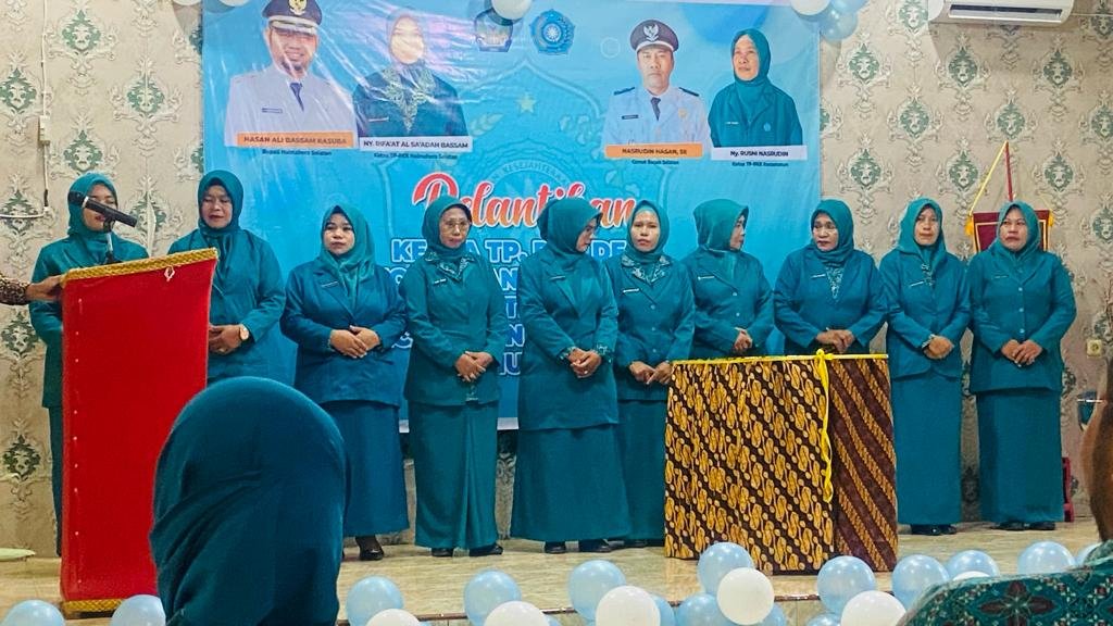 Nasrudin Hasan Camat Bacan Selatan Hadiri Pelantikan Bintek TP-PKK Se-Kecamatan Bacan Selatan