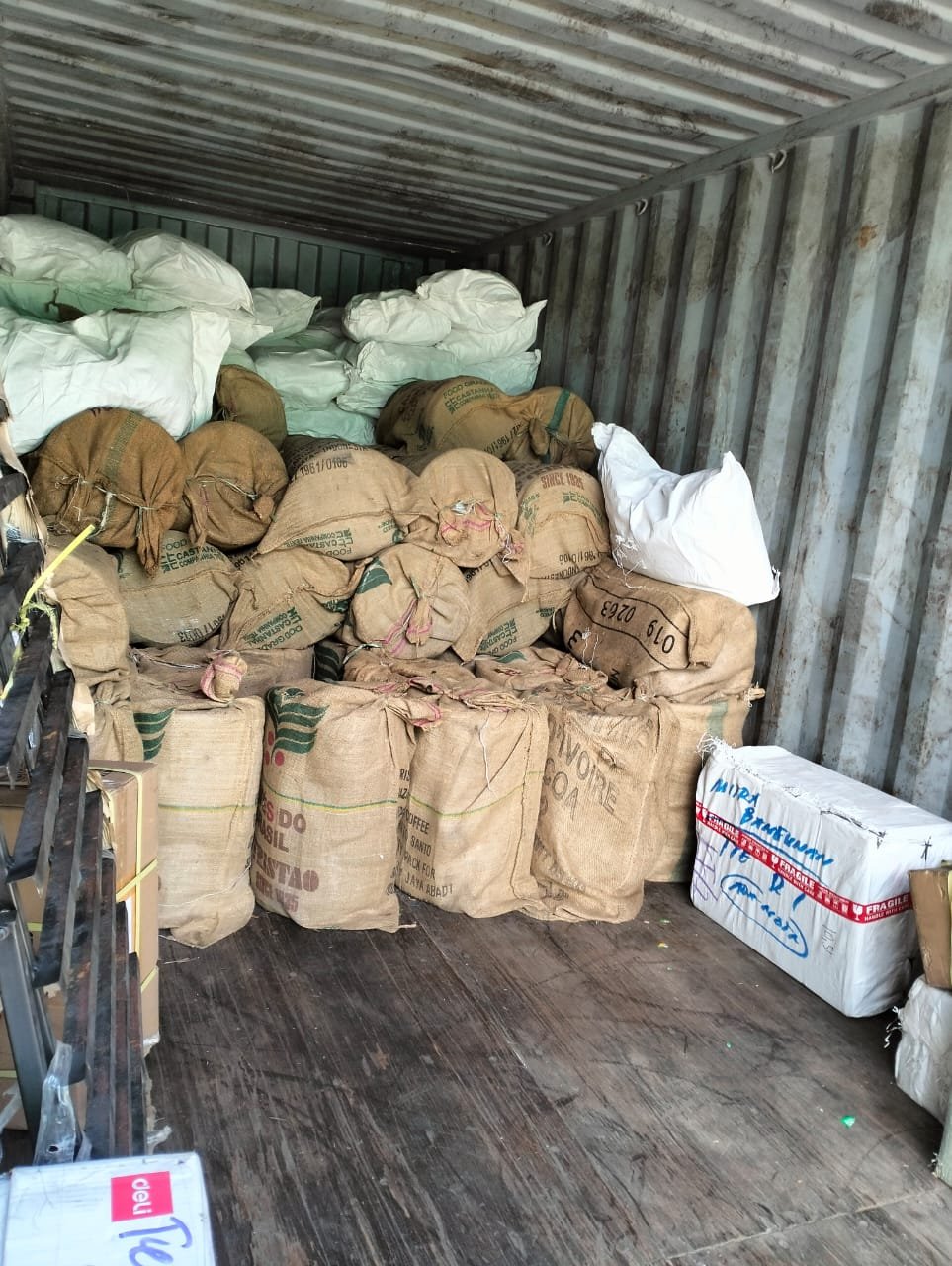 6 Jenis Sianida Sebanyak 16 Ton. Kabid Dan Sabandar UPPL Kls ll Babang Diduga Beckap