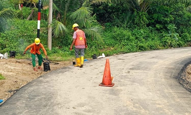 CV. Balda Comunity Cepat, Sigap Mengambil Langkah Terkait Aspal yang Retak di Desa Asan Rampak