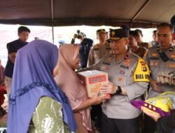 Komitmen Dalam Penanganan Bencana Banjir Wakapolda Jambi, Kunjungi kabupaten Tebo dan Berikan Bantuan Sembako