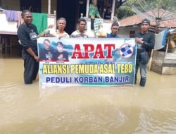 Peduli Korban Banjir,Aliansi Pemuda Asal Tebo(APAT) Salurkan 150  Paket Sembako