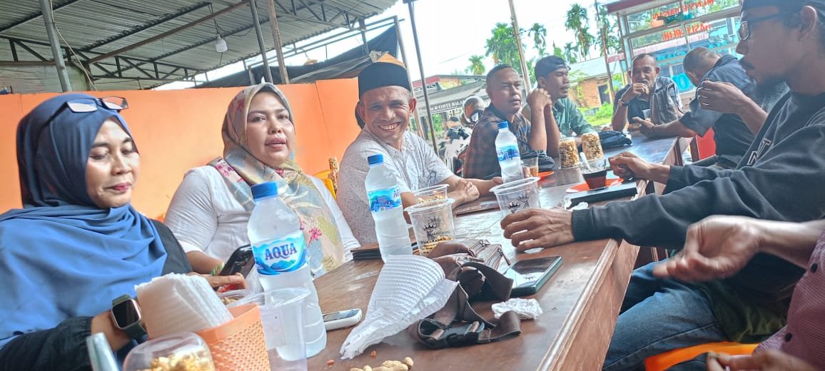 Yahya Ys sambung Tali Silaturahmi dengan sejumlah Awak Media Aceh Timur