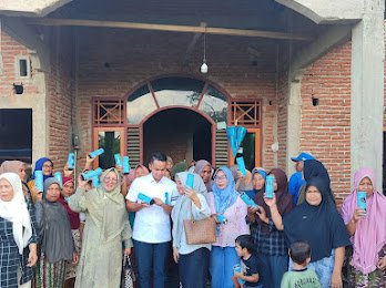 Caleg DPR-RI Ridhwan Ariffalah Rusli Bintang Mempererat Silaturahmi dengan Warga Peunaron dan Memberikan Santunan Anak Yatim di Aceh Timur