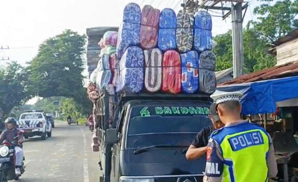 Satlantas Polres Aceh Timur Tindak Tegas Truk Overload