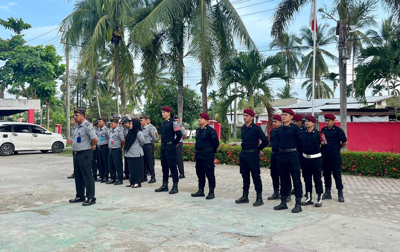 Perkuat Tugas dan Fungsi, Lapas Kelas IIB Idi Rayeuk Laksanakan Apel Bersama Seluruh Pegawai