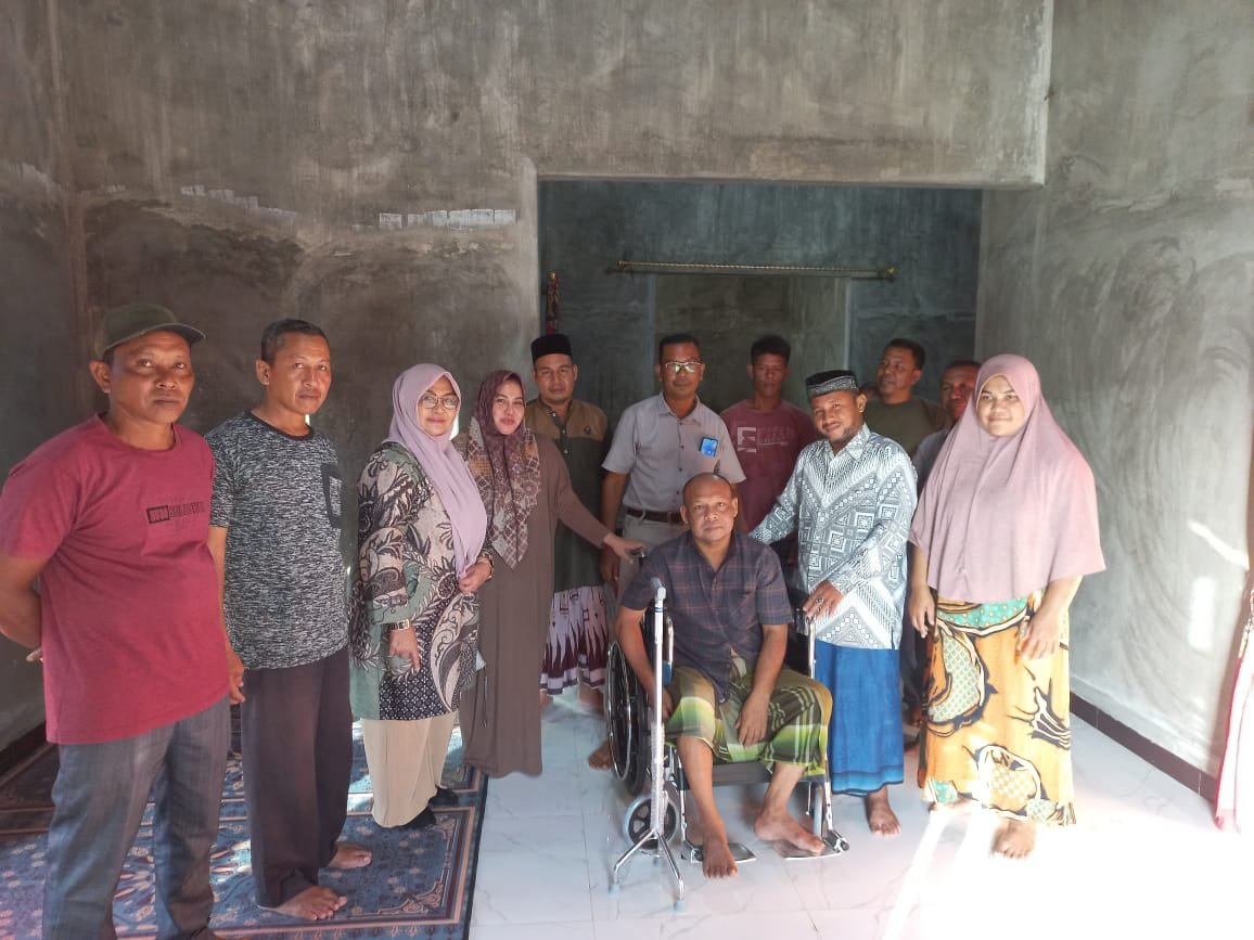 Hj Aisyah Ismail (Kak iin) Terus Bantu Warga Lumpuh