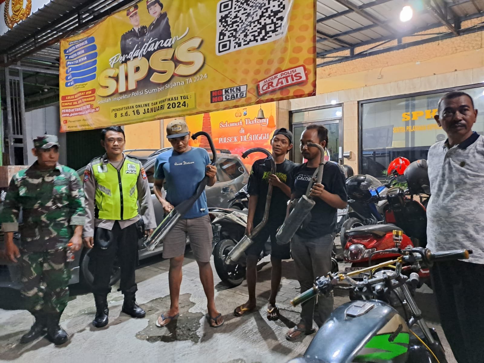 Kendaraan Pakai Knalpot Brong, Disuruh Ganti Ditempat