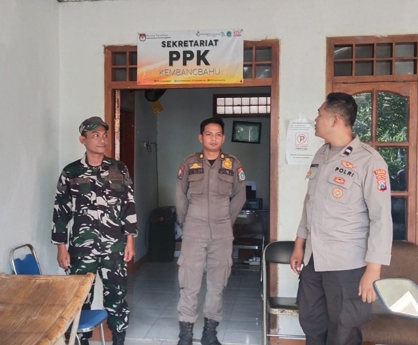 TNI-Polri di Lamongan Kawal Penerimaan Logistik dari KPUD