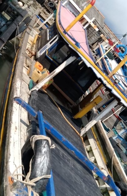 Kapal Trawl Ilegal Milik Mira Diaman Aparat