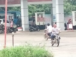 Sampai saat ini SPBU 24331133 Desa Nibung Aparat Penegak Hukum Tutup Mata Dengan Adanya Aktivitas Pengerit Minyak BBM Bersubsidi Pertalite.