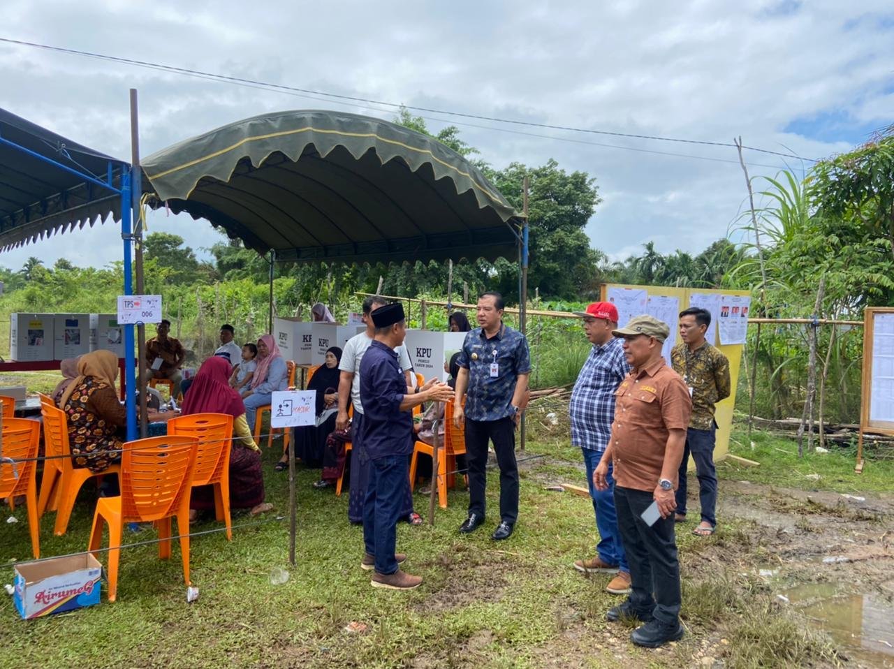 Sinergitas Forkopimda Kabupaten Merangin Lakukan Peninjauan Tempat Pemungutan Suara (TPS) di Sejumlah Kecamatan