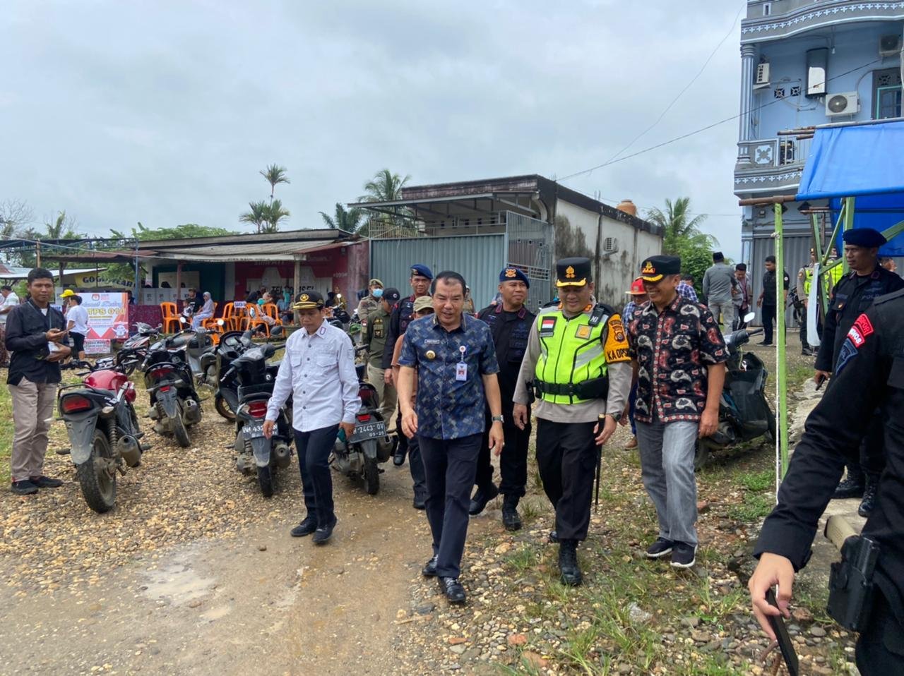 Sinergitas Forkopimda Kabupaten Merangin Lakukan Peninjauan Tempat Pemungutan Suara (TPS) di Sejumlah Kecamatan