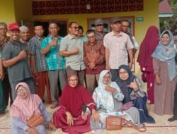 Jalin Silaturahmi, Alumni SMP 3 Rimbo Bujang Angkatan Tahun 1986 Berikan Santunan