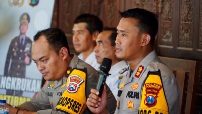 Gelar Cangkrukan Bersama Warga Balong, Polres Ponorogo Laksanakan Cooling System Pasca Coblosan Pemilu 2024