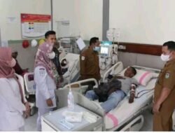 Direktur RSUDMHAT Lakukan Kunjungan, Berharap Bisa Berikan Pelayanan Yang Terbaik Untuk Pasien
