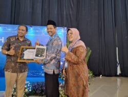 MAN Lumajang Raih Penghargaan Terbaik 1 Pengelolaan Prodistiik di ITS Surabaya