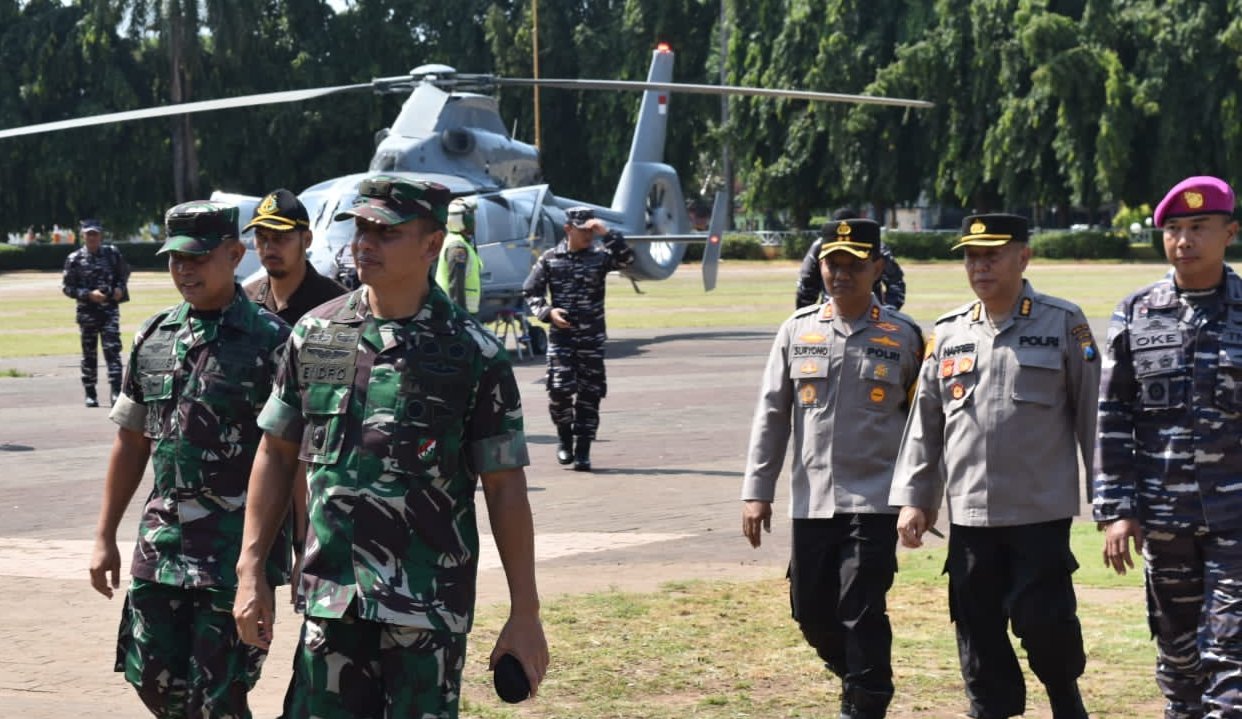 Kodam Brawijaya Bersinergi Pulihkan Lokasi Pasca Gempa di Tuban dan Gresik