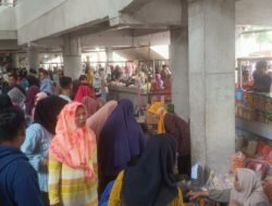 Pasar Pulung Kencana di Padati Pembeli