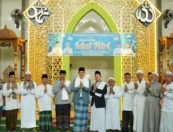 Momen Idul Fitri PJ Bupati Tebo Varial Adhi Sampai kan Agar Masyarakat Tetap Menjaga Silaturahmi