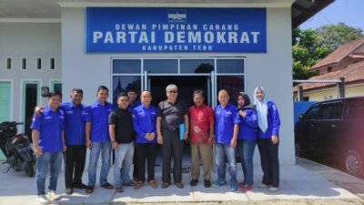 Agus Rubiyanto,ARB Resmi Ambil Formulir Cabup di Partai Demokrat Tebo