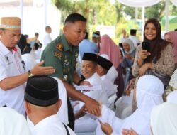 Tepung Tawar Keberangkatan Jemaah Calon Haji Di Mesjid AsySyuhada Korem 022 /PT :Dandim 0207/Sim,Doakan Calon Haji Simalungun