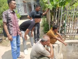 Wow Kepala DLH Aceh Timur Terjun Kelapangan Langsung Terima Masukan Dan Keluhan Masyarakat Tentang Parit Tersumbat
