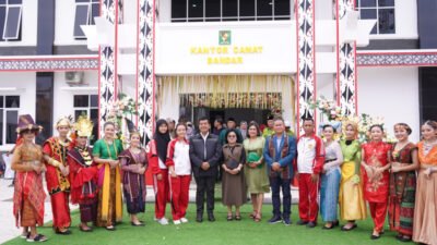 Bupati Simalungun Provinsi Sumatera Utara Meresmikan gedung Kantor Camat Bandar Kabupaten Simalungun beberapa waktu lalu