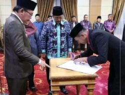 Wali Kota Sungai Penuh Ahmadi Zubir melantik 7 orang Pejabat Eselon II/III dan Pengawas