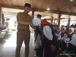 Bupati Mhd Fadhil Arief, Secara Resmi Lepas Calon Jama’ah Haji Kabupaten Batang Hari Tahun 2025