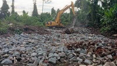 Diduga Suami Kapolres Ternate Kembali Aktifitas Galian C Ilegal Dekat Pemukiman Warga Babang di Halsel